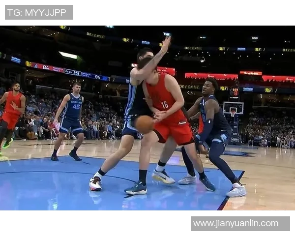 足球明星怒火中烧瞬间集锦揭示赛场背后的情绪与压力 足球明星怒火中烧瞬间集锦揭示赛场背后的情绪与压力